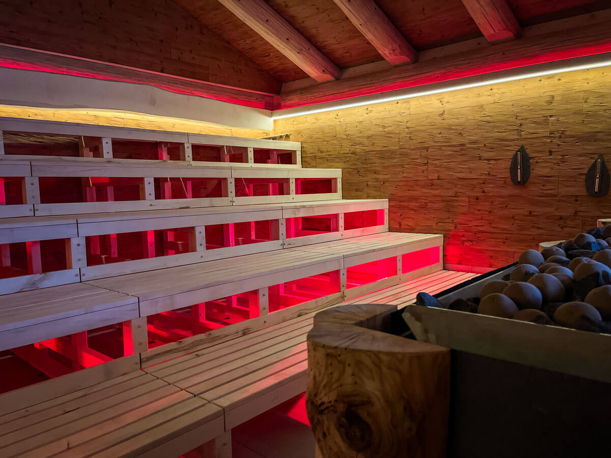 Sauna Naturstammhaus im Inselbergbad